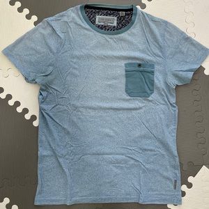 Ted Baker Men’s Summery Light blouse T-shirt